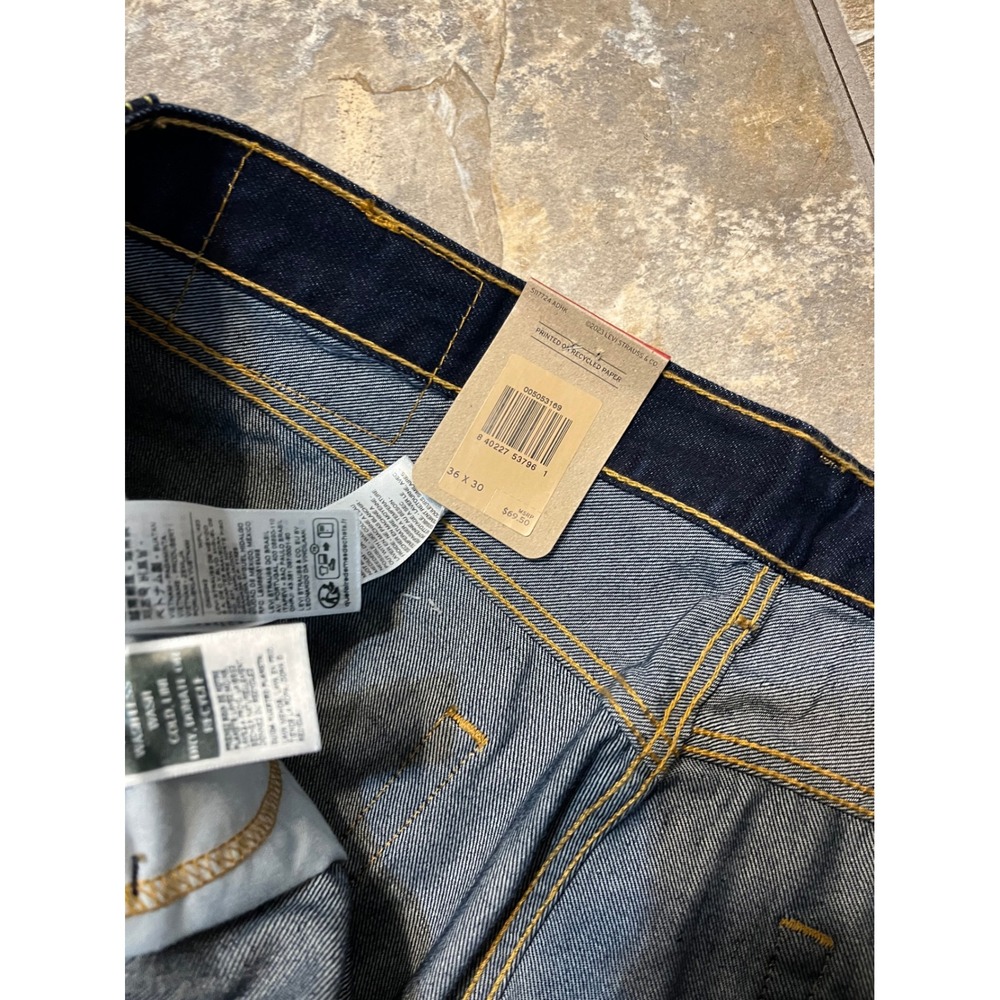 Levi's 505 Regular Fit Jeans Mens 36x30 Dark Indigo NWT Straight Leg - Picture 5 of 10